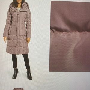 Cole Haan Women’s Taffeta Down Coat with Bib front & Dramatic Hood Size L